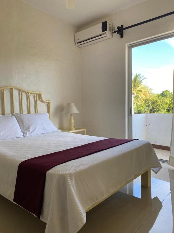 Manzanillo Pied A Terre Hotel Ngoại thất bức ảnh